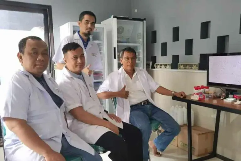 Featured image: Inovasi Dosen Unair: Bioprotektan Ramah Lingkungan Muncul untuk Ayam Komersial
