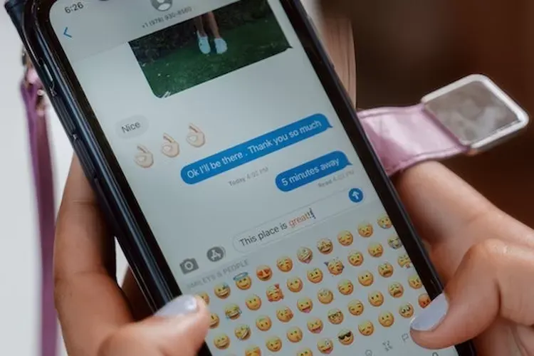 Foto pendukung: Cara Efektif untuk Mendapatkan Balasan Chat dari Dosen saat Menjadi Mahasiswa