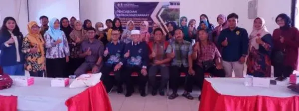Foto pendukung: “Tim Dosen Pengabdian Masyarakat USM Sosialisasikan Ruang Terbuka Hijau di Kelurahan Wonosari, Semarang”