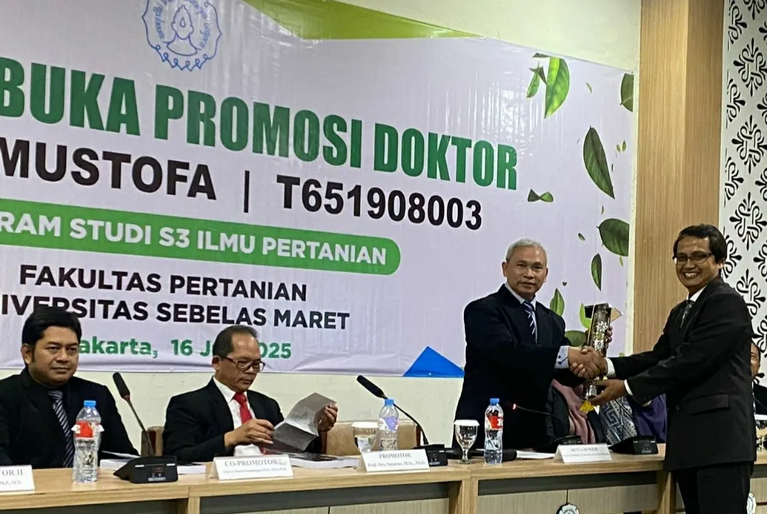 Foto pendukung: Dosen Unisri Raih Gelar Doktor dengan Predikat Sangat Memuaskan di UNS