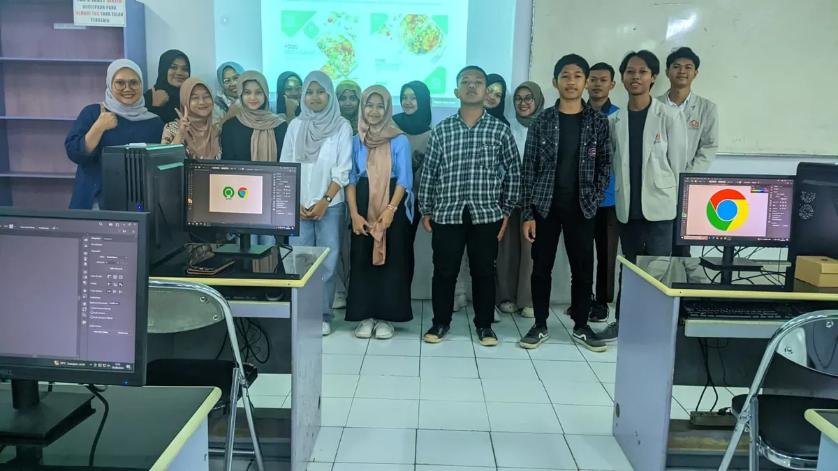 Foto pendukung: Pelatihan Desain Grafis Membuka Wawasan Kader Pembantu Pembina Keluarga Berencana Desa Ketenger