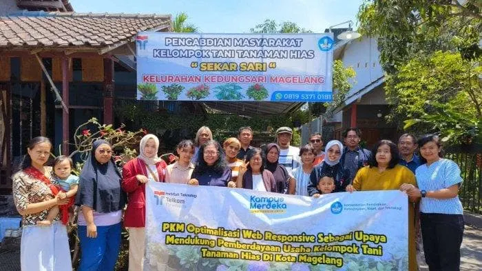 Foto pendukung: Dosen ITT Purwokerto Gencar Dukung Petani Tanaman Hias Magelang melalui Program Web Responsive
