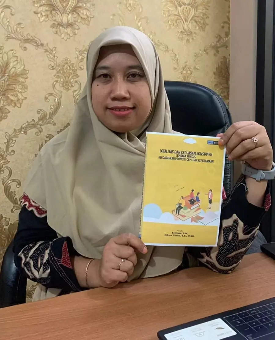 Foto pendukung: Kolaborasi Inspiratif Dosen dan Mahasiswa Universitas Maarif Hasyim Latif Sidoarjo Menghasilkan Buku Berkualitas