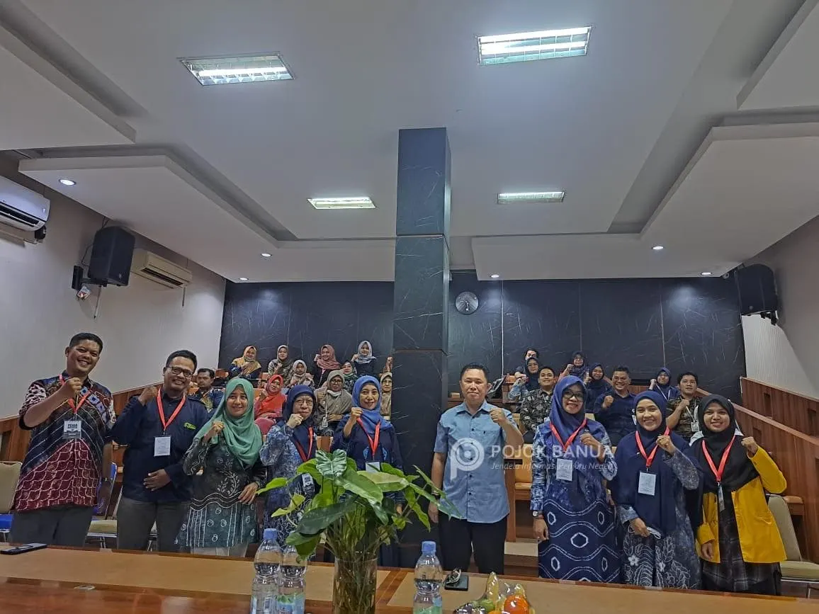 Foto pendukung: Tim Dosen ULM Banjarmasin Bantu Puskesmas dengan Pendampingan Pembuatan Laporan Penilaian Kinerja