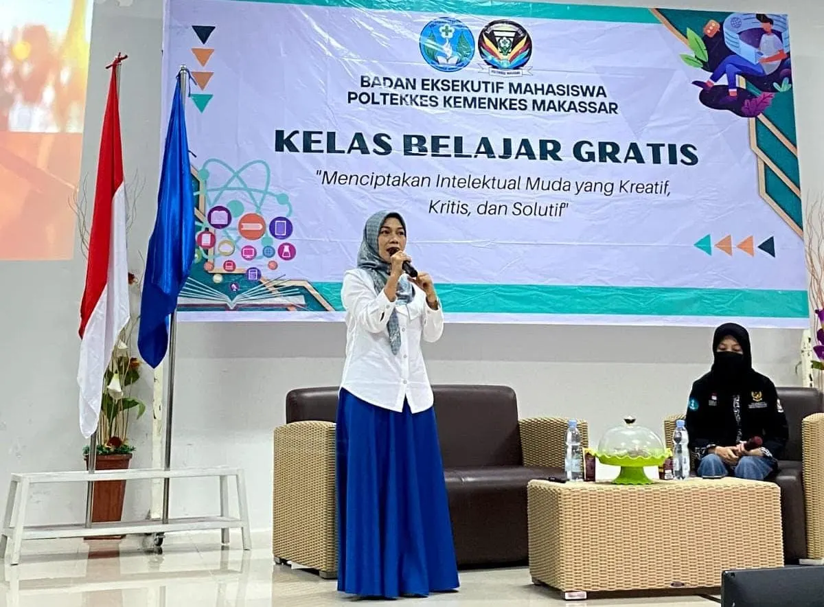 Foto pendukung: Dosen Komunikasi Unismuh Makassar Menjadi Pembicara Utama dalam Seminar Public Speaking di Poltekkes Kemenkes Makassar