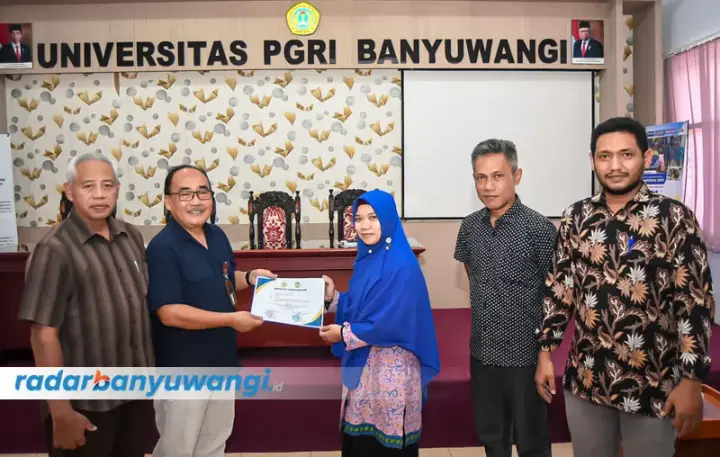 Sampul: Dosen Universitas PGRI Banyuwangi Raih Prestasi Gemilang: Dianugerahi Hibah Penelitian dan Pengabdian Masyarakat 2023