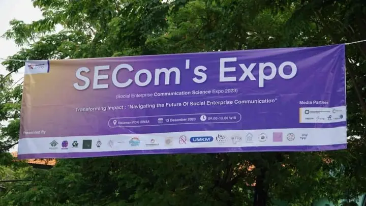 Sampul: SECom’s Expo 2023: Inisiatif Kreatif Dosen dan Mahasiswa Ilmu Komunikasi UINSA dalam Pameran Akhir Semester