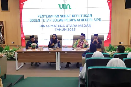 Sampul: UIN Sumatera Utara Serahkan SK Dosen Tetap 2025: Langkah Awal Pengabdian Baru
