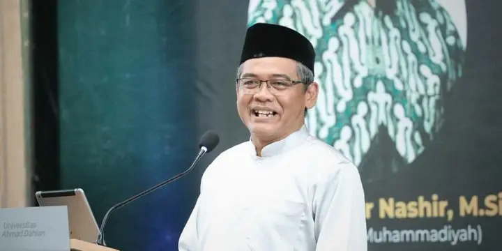 Sampul: Syawalan Keluarga Besar UAD: Dosen dan Civitas Akademika Diharapkan Menyebarkan Kegembiraan