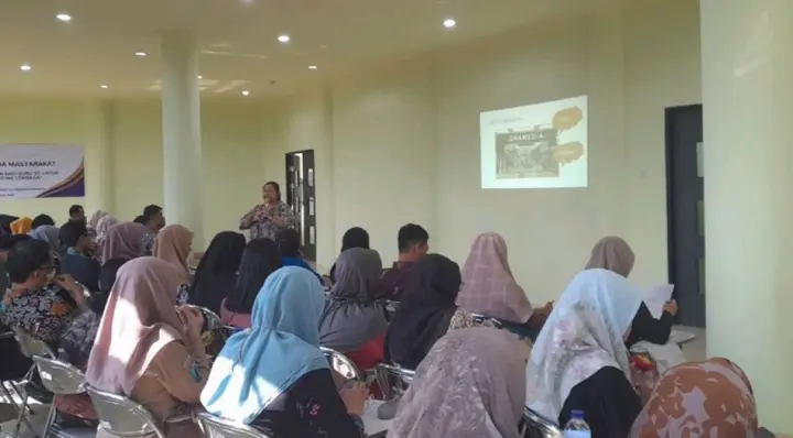 Sampul: Dosen FIP UNESA Gelar Pelatihan Public Relation untuk Guru SD: Meningkatkan Keterampilan Komunikasi dan Hubungan Masyarakat dalam Pendidikan Dasar
