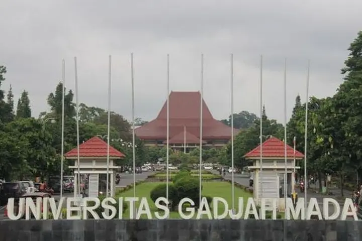 Sampul: “Dosen Meluncurkan Aplikasi Satu Jantung untuk Penanganan Serangan Jantung: Mengurangi Tingkat Kematian akibat Penyakit Jantung”