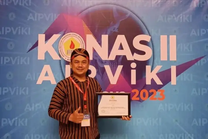 Sampul: Dosen Keperawatan UMP Raih Penghargaan Top di Kongres Nasional AIPViKI
