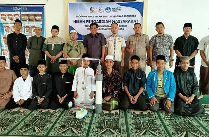 Sampul: Edukasi Pengelolaan Air Bersih oleh Tim PKM Fakultas Teknik Univrab di Ponpes Al Quds Pekanbaru