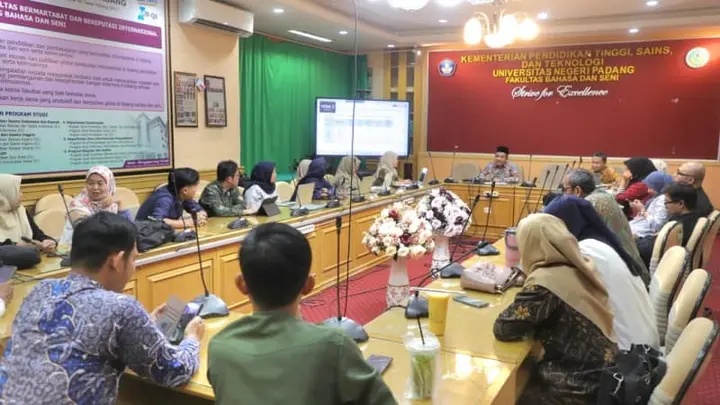 Sampul: FBS UNP Dorong Dosen Asisten Ahli Segera Ajukan Jabatan Lektor