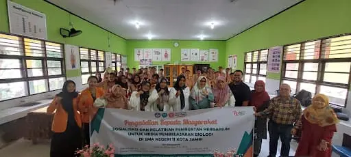 Sampul: Universitas Jambi Berikan Pelatihan Pembuatan Herbarium di SMA Negeri 11 Kota Jambi untuk Meningkatkan Pembelajaran Biologi