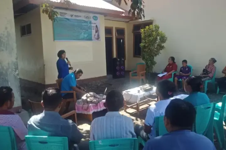 Sampul: Dosen Poltekes Kementerian Kesehatan Kupang Gelar Kegiatan Pendidikan Kesehatan untuk Mencegah Kematian Ibu di NTT