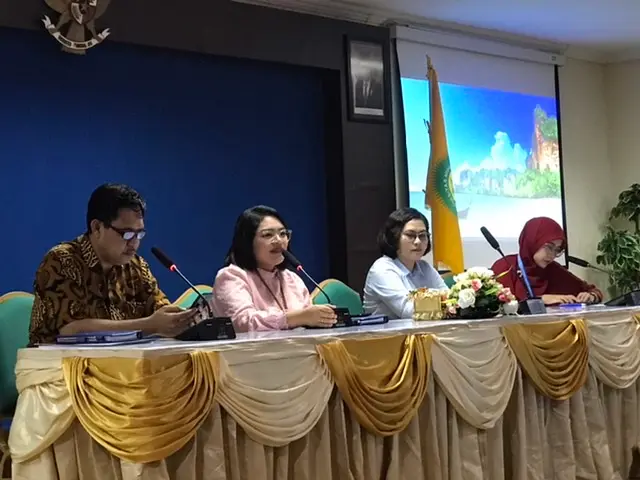 Sampul: Transformasi Pendidikan di Undana dengan Program MBKM: Dosen dan Mahasiswa Raih Manfaat Besar!