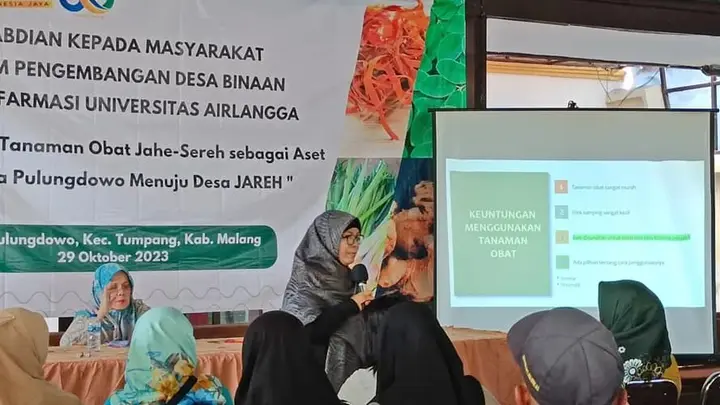 Sampul: Dosen Unair Surabaya Tingkatkan Produktivitas Desa Pulungdowo Melalui Pelatihan Produk Berkhasiat