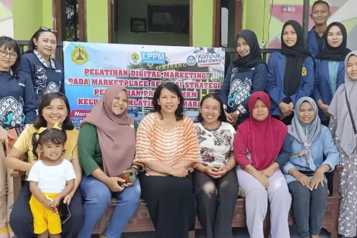 Sampul: Dosen FE USM Berikan Pelatihan Digital Marketing pada Marketplace untuk UMKM