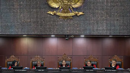 Sampul: Penghapusan Presidential Threshold: Dorongan Baru untuk Partisipasi Pemilih dan Demokrasi