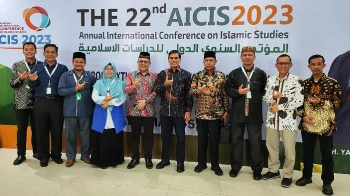 Sampul: Ketujuh Dosen UIN Ar-Raniry Menginspirasi Konferensi Kajian Islam Dunia di AICIS 2023 Surabaya