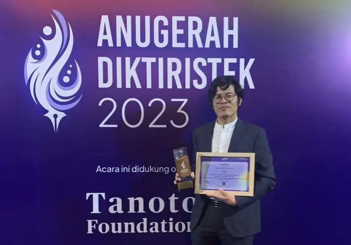Sampul: Dosen USK, Dr. Harapan, Sabet Penghargaan Dosen Berprestasi Terbaik Nasional 2023