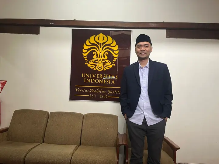 Sampul: Tokoh Muda Indonesia Gugun Gumilar Dilantik Sebagai Dosen di Universitas Indonesia dan Akan Mengajar Berbagai Mata Kuliah