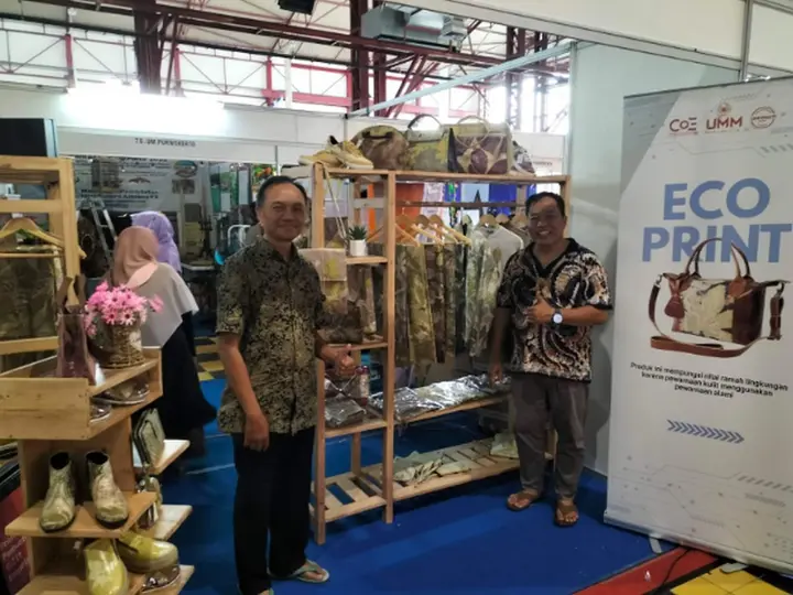 Sampul: Dosen UMM Ciptakan Pakaian Ramah Lingkungan dengan Teknik Ecoprint Mangrove